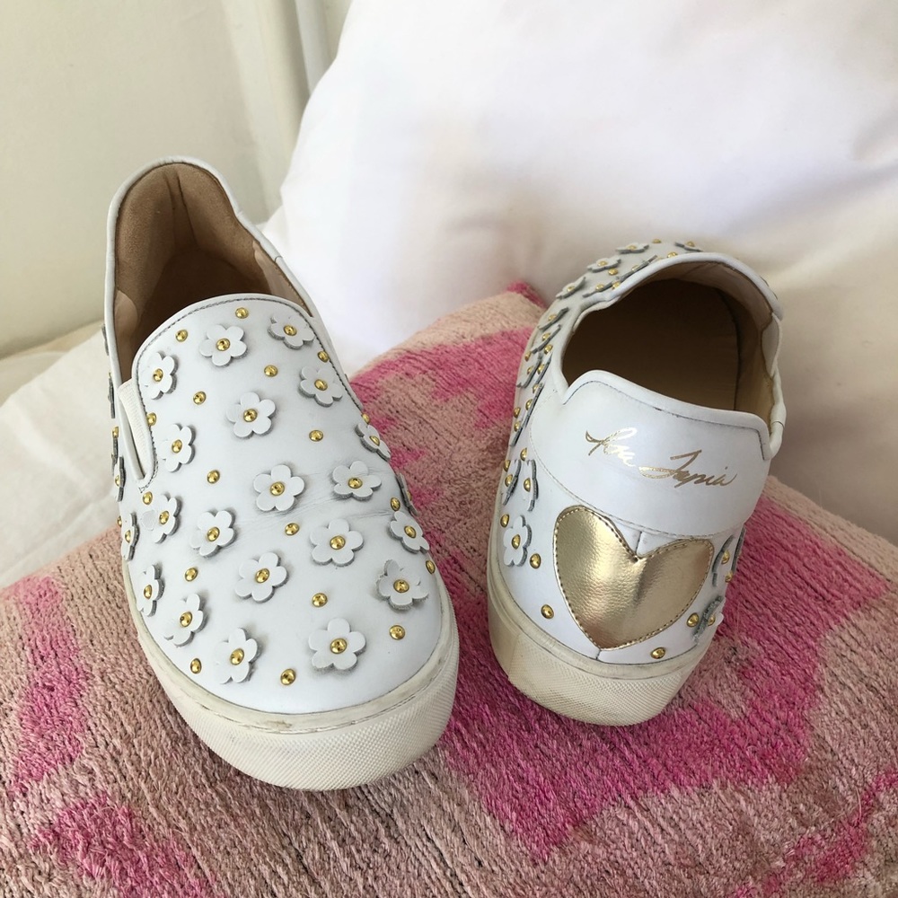 3D White Flower, Gold Polkadot, Gold Heart Leather Sneakers, Size 8.5/9